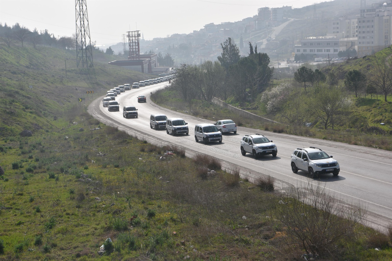 PHOTO-2022-04-27-15-19-44 BAŞKAN YILMAZ RAMAZANDA DA VATANDAŞIN YANINDA OLDU