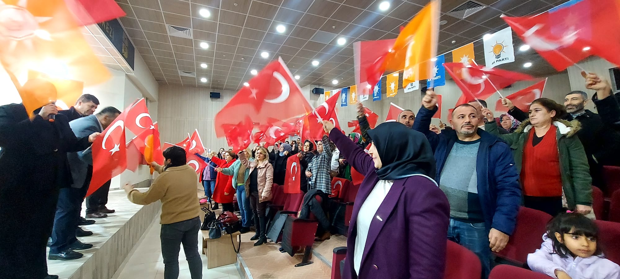 EDREMİT’TE ‘TÜRKİYE YÜZYILI’ KONFERANSI