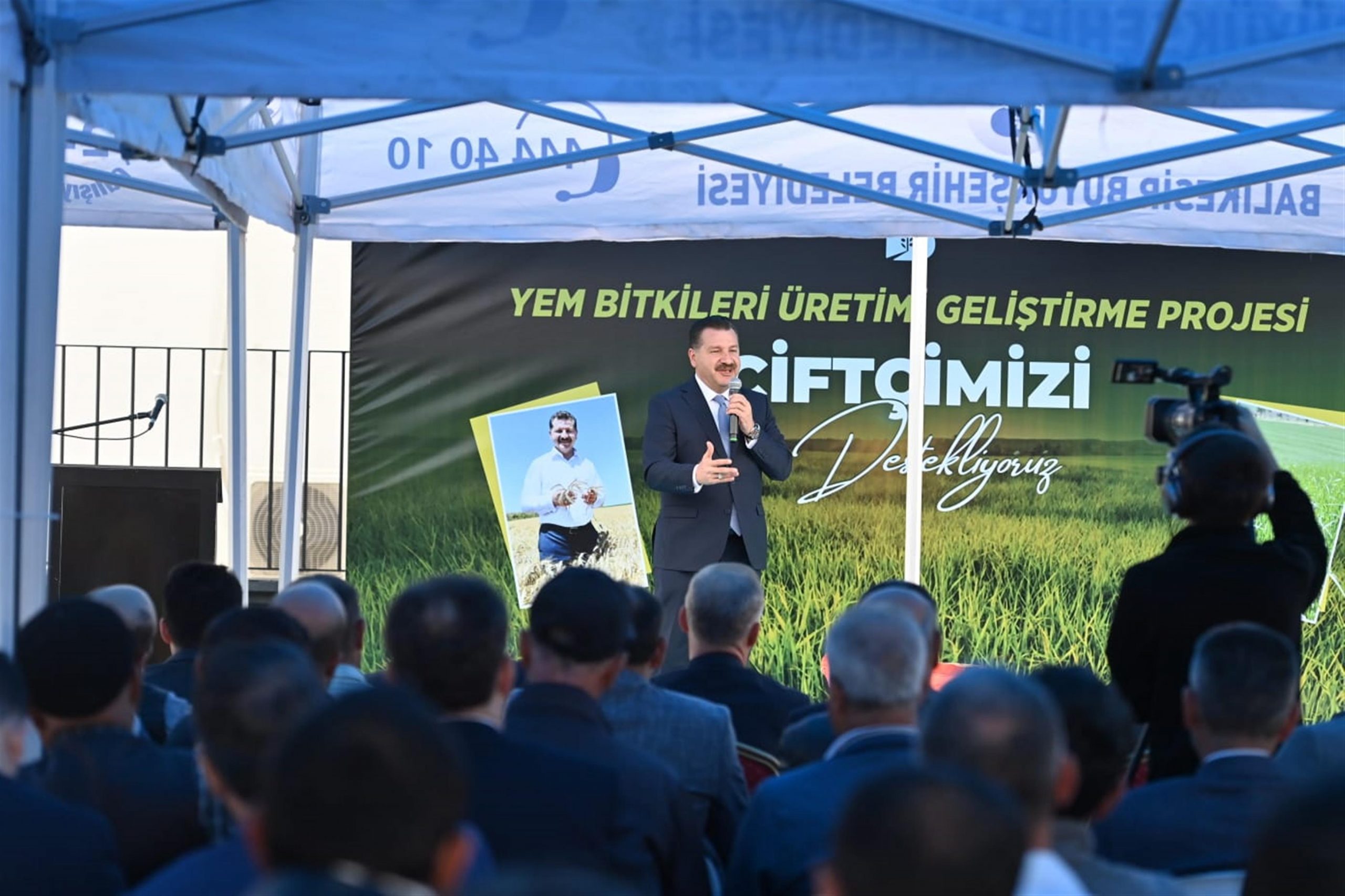 sut-otu-3-scaled BÜYÜKŞEHİR, ÜRETİCİYE 130 BİN KİLOGRAM SÜT OTU TOHUMU DAĞITTI