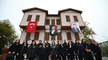 KARESİ ATATÜRK EVİ’NE 10 KASIM’DA ZİYARETÇİ AKINI