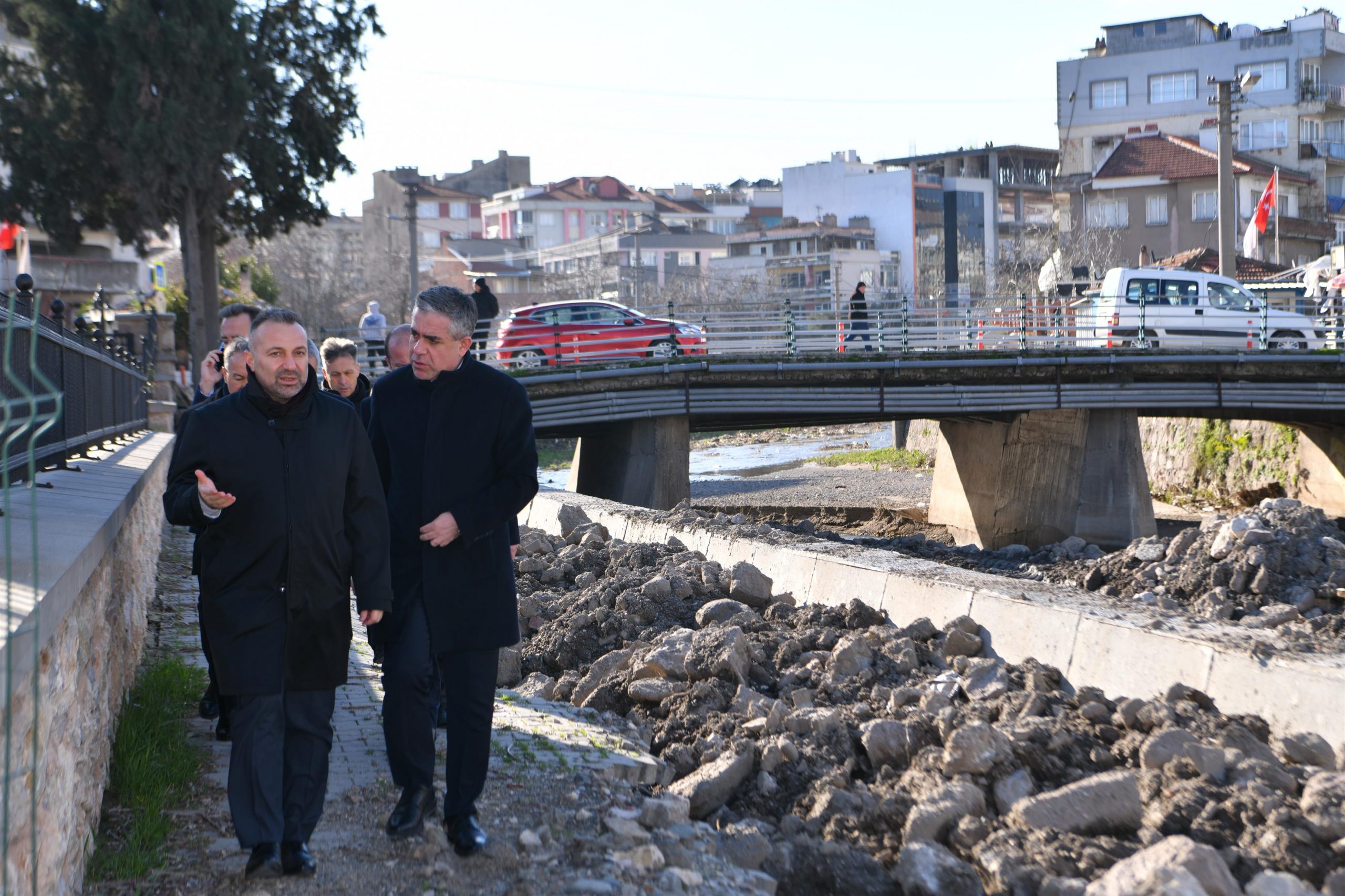 Büyükşehir’den trafik ve sosyal hayatı rahatlatacak yeni müjdeler!