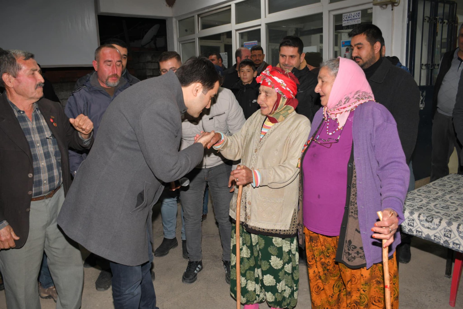 “HEDEFİMİZ DAHA GÜÇLÜ BİR EDREMİT”