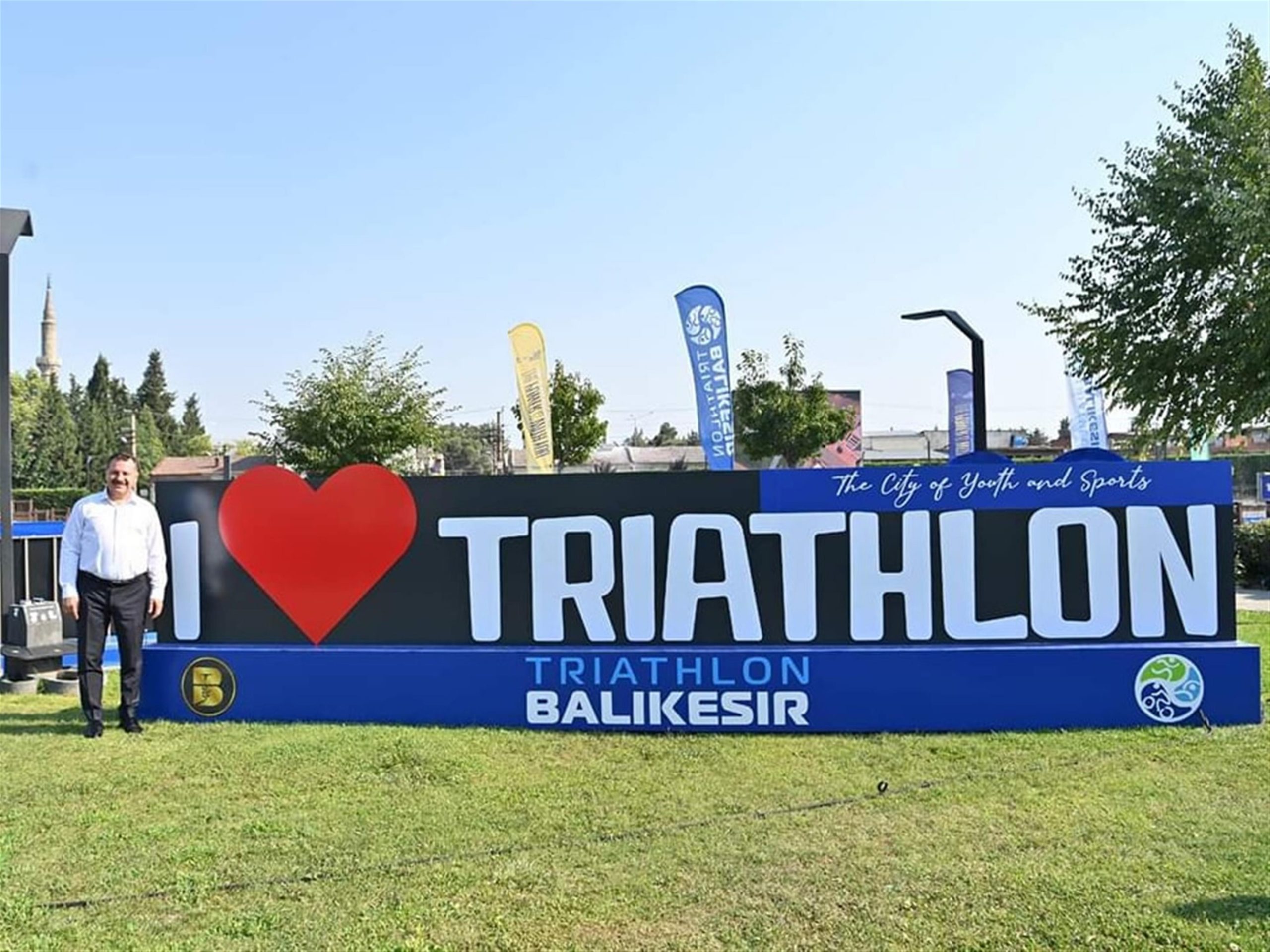 balikesir_triatlonuna_avrupadan_odul_10-scaled YÜCEL YILMAZ VİZYONU AVRUPA’DAN ÖDÜL GETİRDİ