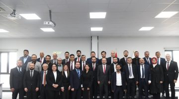 ALTIEYLÜL BELEDİYESİ’NDE YENİ DÖNEMİN İLK MECLİS TOPLANTISI GERÇEKLEŞTİRİLDİ