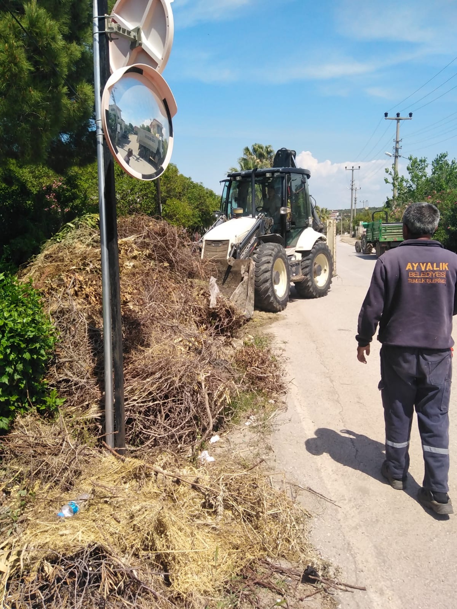 AYVALIK’TA GENEL TEMİZLİK YOĞUN TEMPODA DEVAM EDİYOR