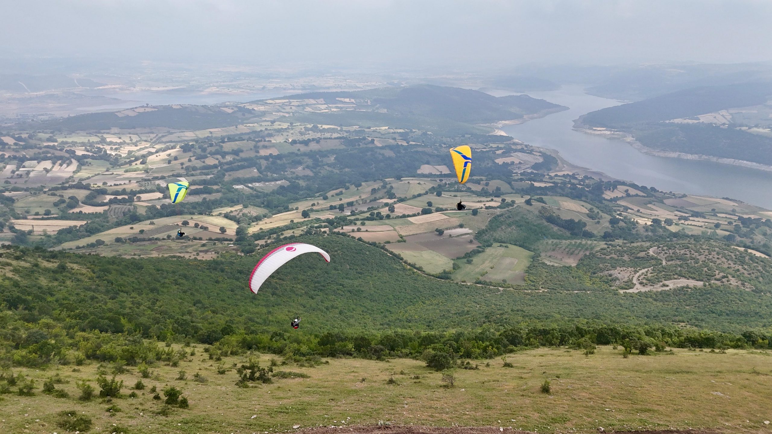 HABER-FOTO-2-scaled Türkmentepe  yamaç paraşütü tutkunlarını bir araya getirdi