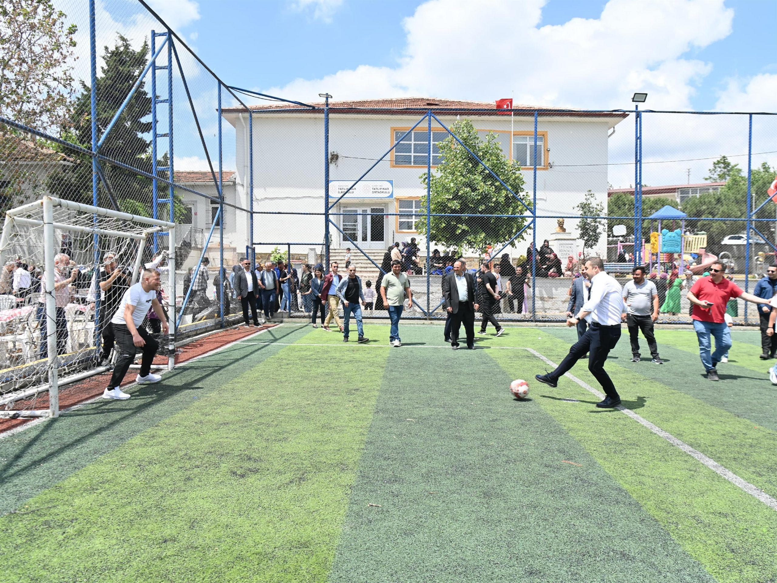 baskan_akin_hayirlarda_vatandaslarla_bir_araya_geldi_17-scaled Başkan Akın: Bu şehrin her köşesi benim yuvam