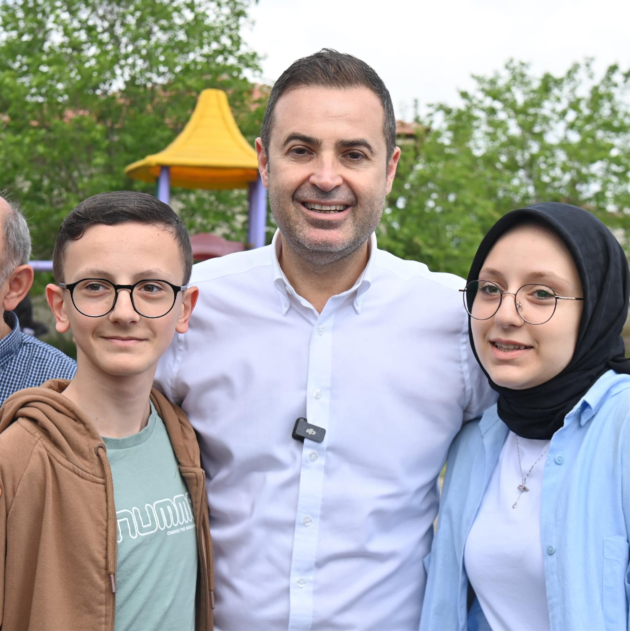 baskan_akin_hayirlarda_vatandaslarla_bir_araya_geldi_6-scaled Başkan Akın: Bu şehrin her köşesi benim yuvam