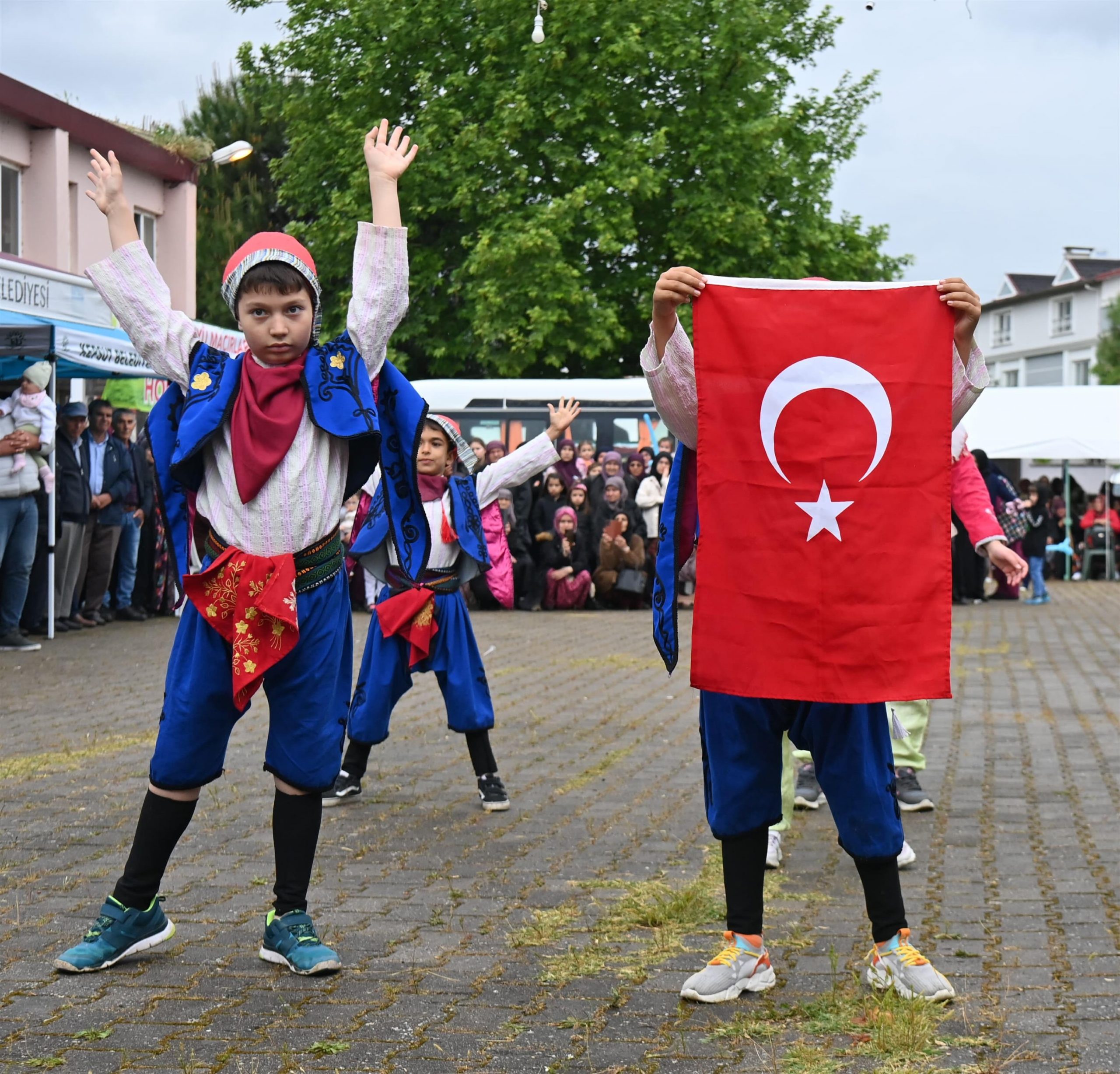 baskan_akin_hidirellez_senliklerine_katildi_10-scaled Başkan Akın, Hıdırellez bereketini vatandaşlarla birlikte yaşadı