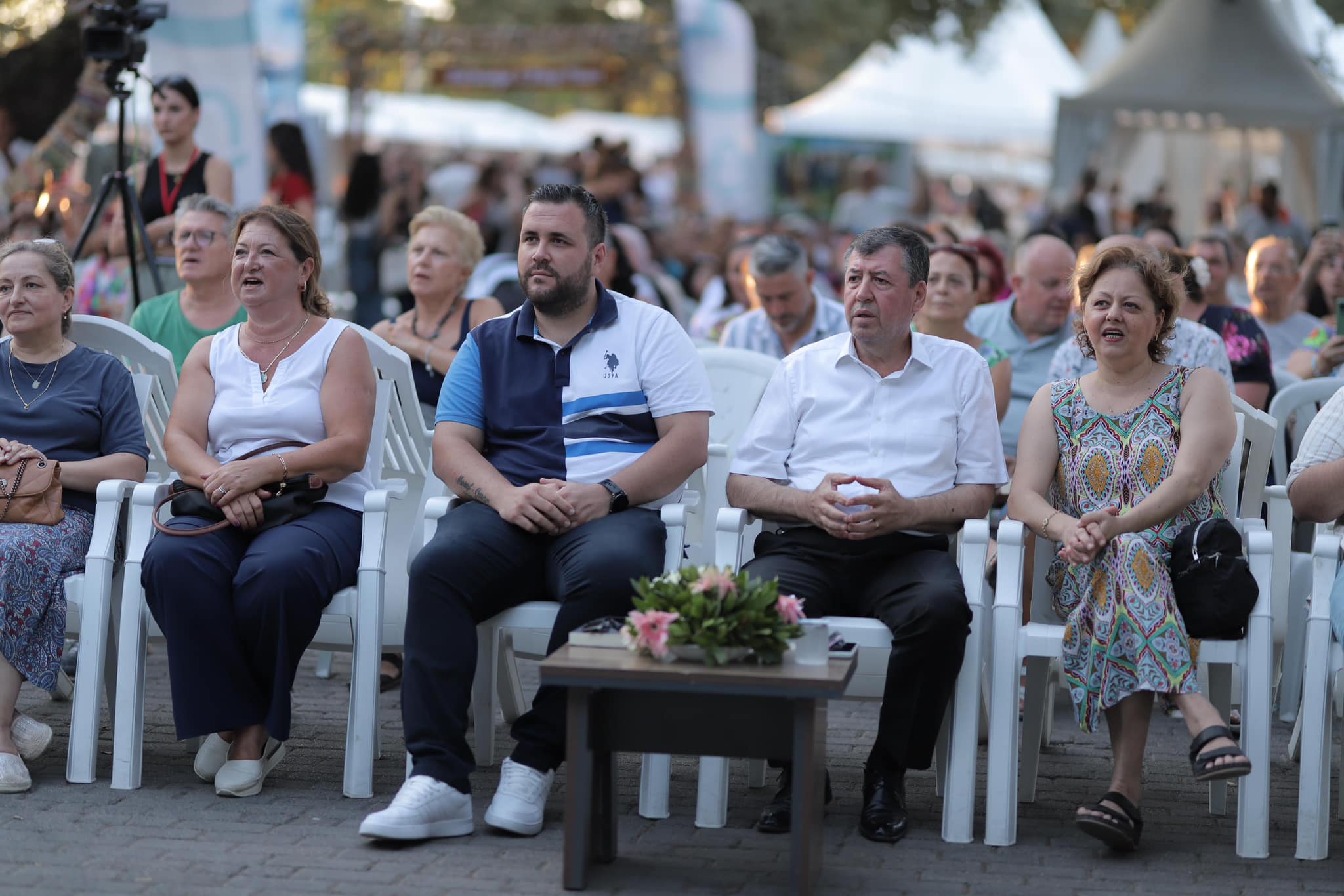 17 BURHANİYE 5. KİTAP FUARINDA ÇOŞKULU FİNAL