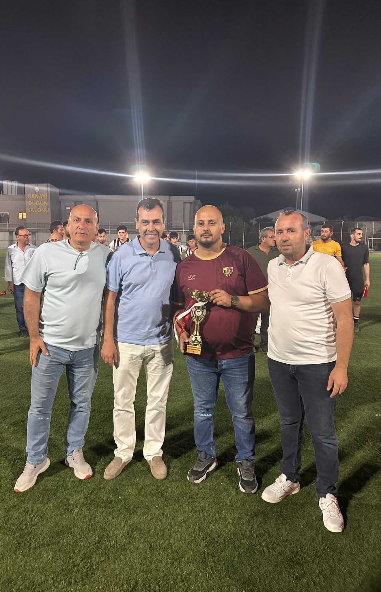 buyuksehirden_mahalleler_arasi_futbol_turnuvasina_destek_1 Büyükşehir’den, Mahalleler Arası Futbol Turnuvasına destek