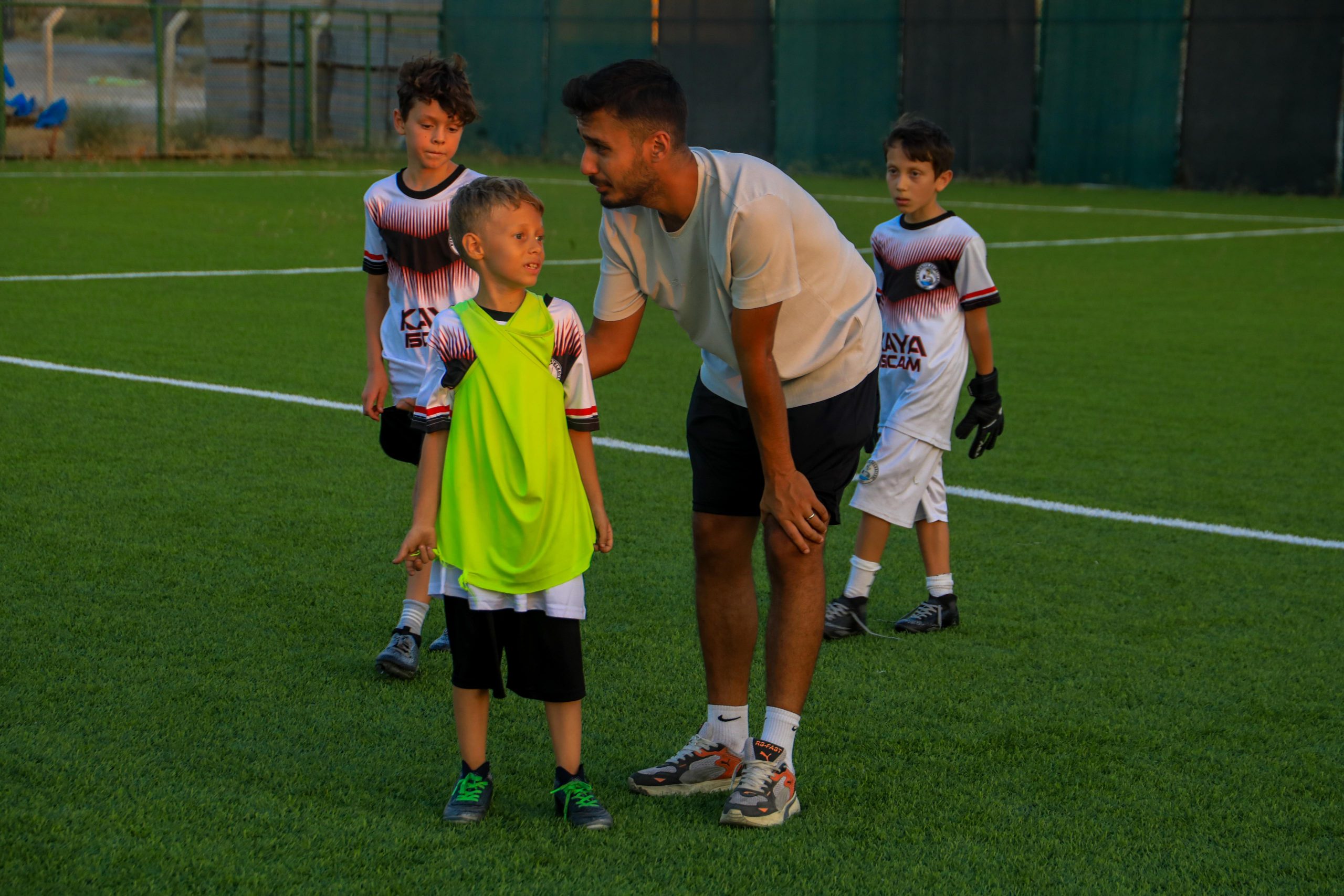 3-scaled BURHANİYE BELEDİYESPOR’UN GENÇ YETENEKLERİ  YENİ SEZON ÇALIŞMALARINA START VERDİ