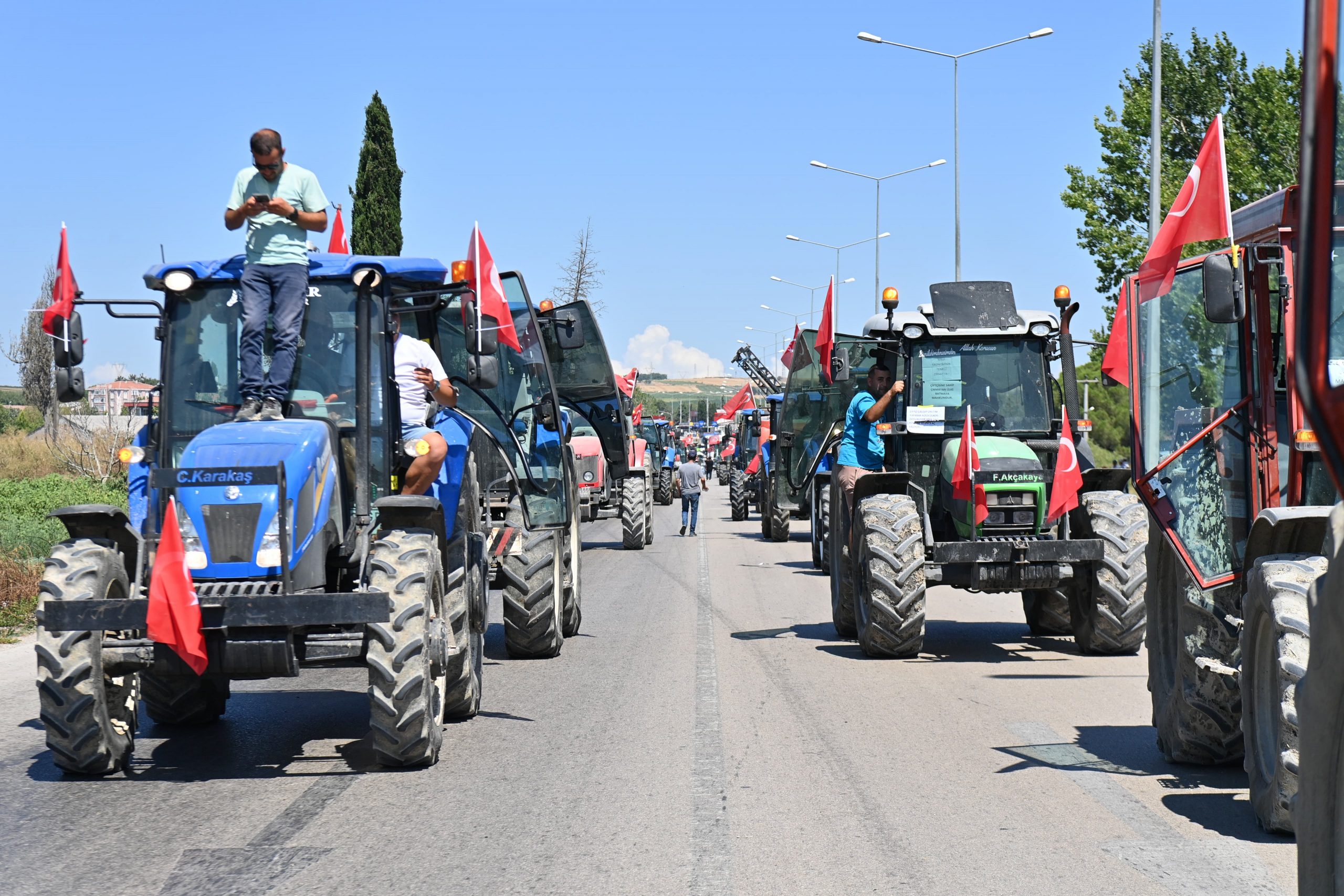 baskan_akin_domates_ureticisinin_sesi_oldu_7-scaled Başkan Akın, domates üreticisinin sesi oldu