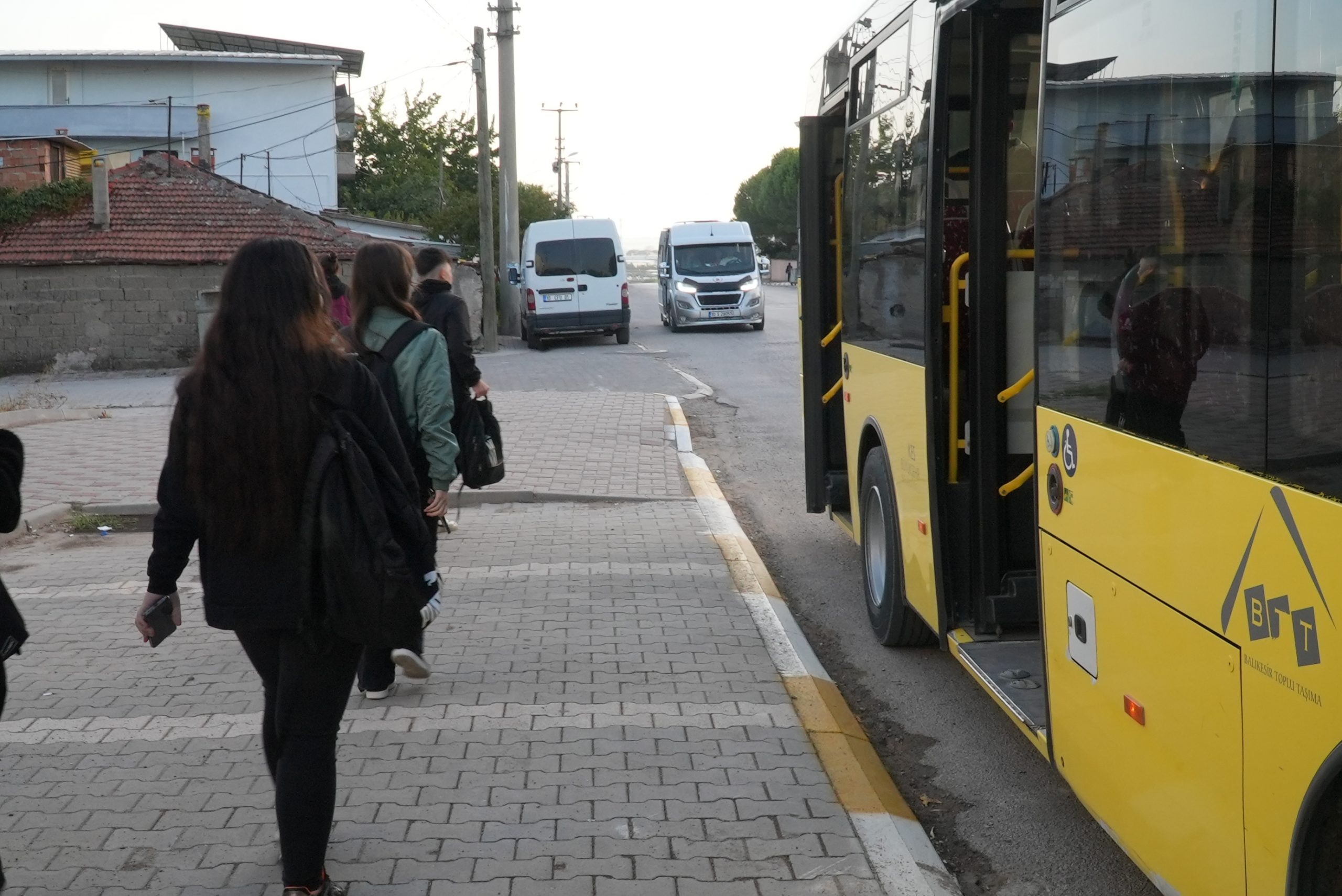 Buyuksehirin-ulasim-destegi-aileleri-sevindirdi-11-scaled Büyükşehir’in ulaşım desteği aileleri sevindirdi