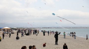 EDREMİT’TE 23 NİSAN COŞKUSU