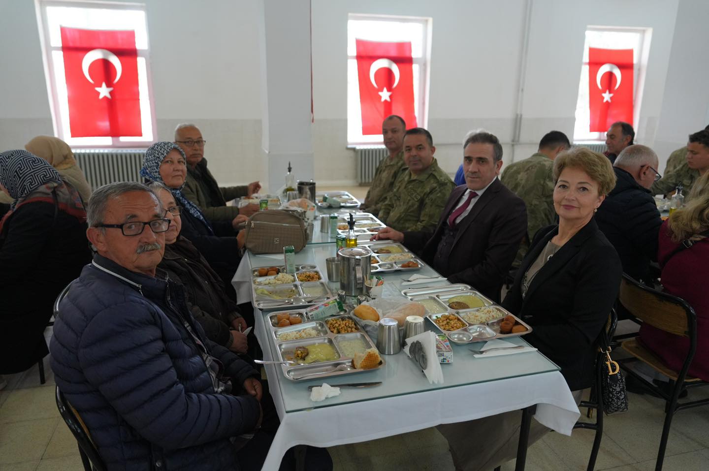 3 BURHANİYE’DE ŞEHİT AİLELERİ VE GAZİLERLE ANLAMLI BULUŞMA