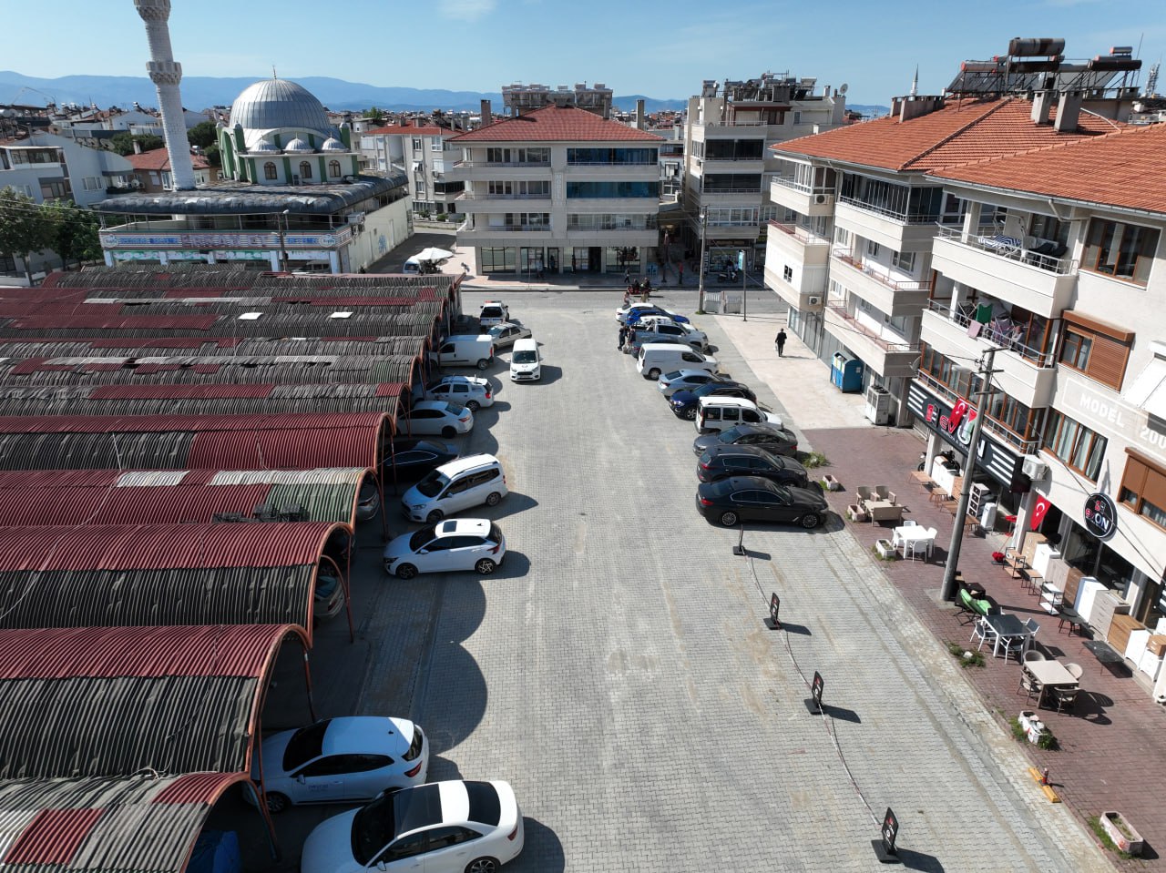 AKCAY-MAHALLESINDE-KAPALI-PAZARYERI-CEVRESI-YENILENDI-3 AKÇAY MAHALLESİ’NDE KAPALI PAZARYERİ ÇEVRESİ YENİLENDİ