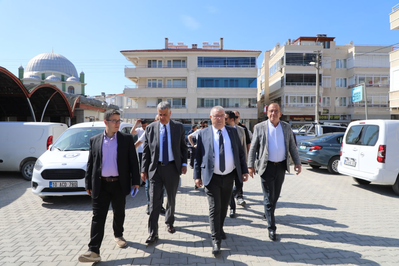 AKCAY-MAHALLESINDE-KAPALI-PAZARYERI-CEVRESI-YENILENDI-5 AKÇAY MAHALLESİ’NDE KAPALI PAZARYERİ ÇEVRESİ YENİLENDİ