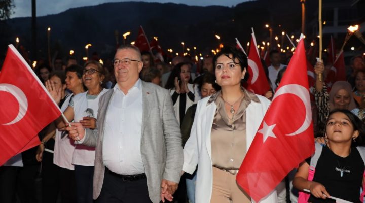 EDREMİT’TE 19 MAYIS COŞKUSU