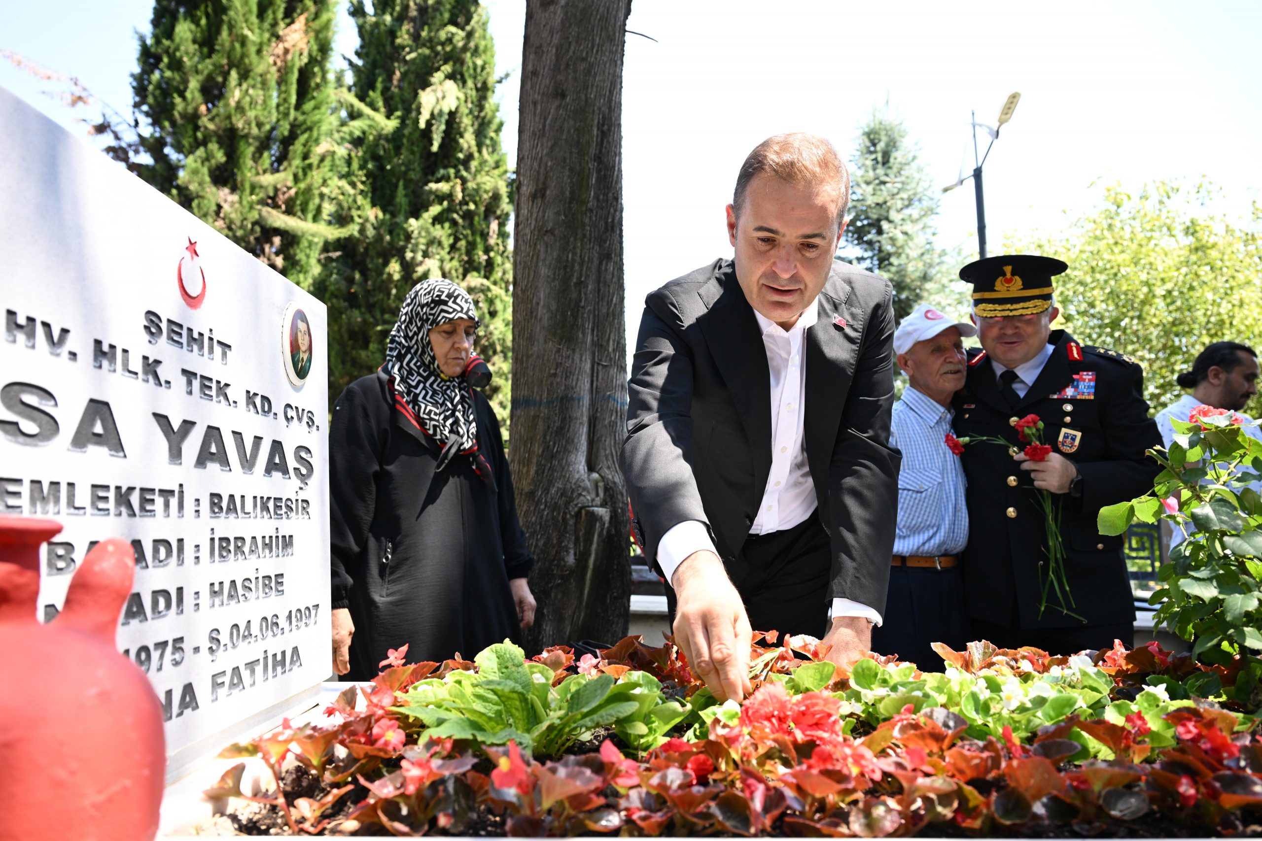 baskan_akindan_kahraman_sehitlere_ahde_vefa__6-scaled Başkan Akın’dan kahraman şehitlere ahde vefa
