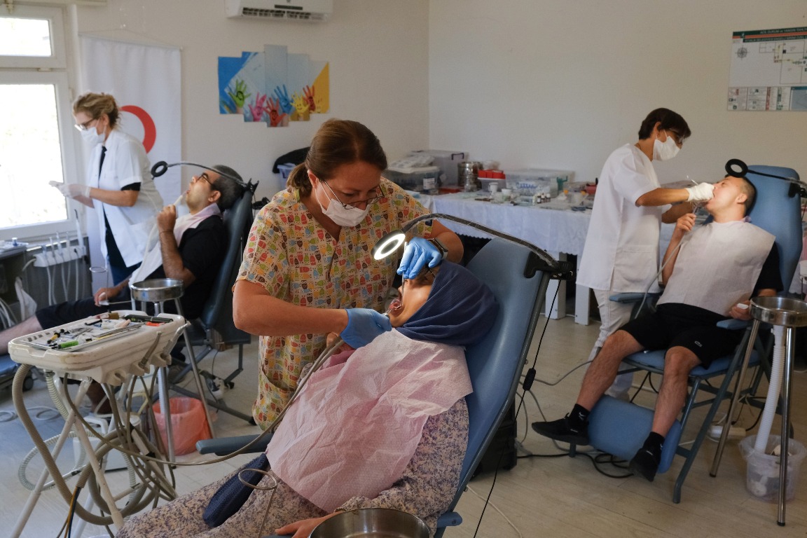 05 Ayvalık’ta Engelliler Kültür, Sanat ve Spor Etkinlikleri’nde Ağız ve Diş Sağlığı Hizmeti