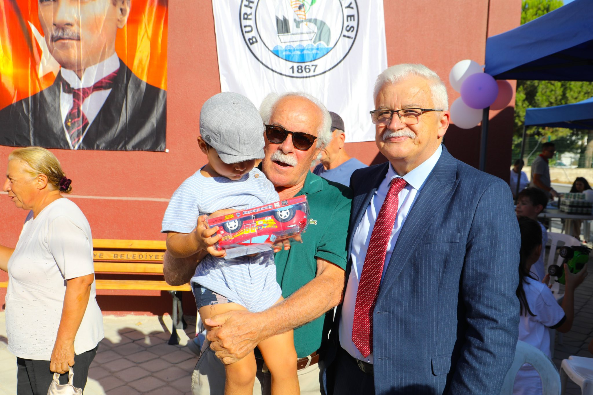 18 BURHANİYE BELEDİYESİ NURTEN ASLAN ÇOCUK GÜNDÜZ BAKIMEVİ AÇILDI