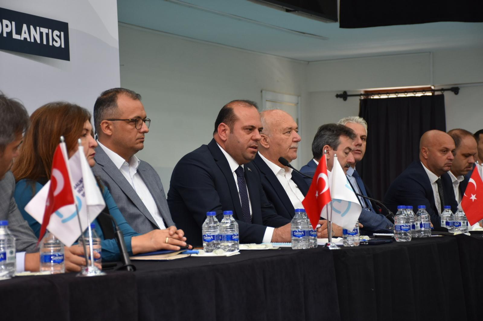 buyuksehir_dursunbeyde_muhtarlarla_bulustu_2 Büyükşehir Dursunbey’de muhtarlarla buluştu