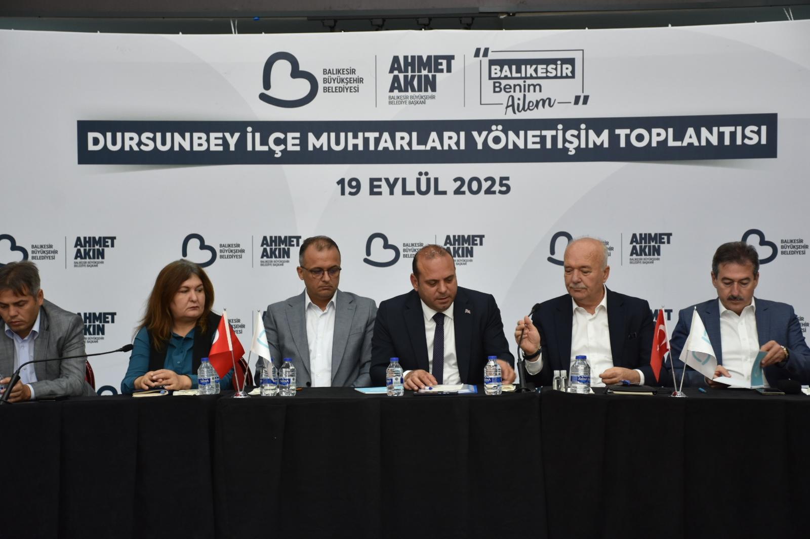 buyuksehir_dursunbeyde_muhtarlarla_bulustu_3 Büyükşehir Dursunbey’de muhtarlarla buluştu