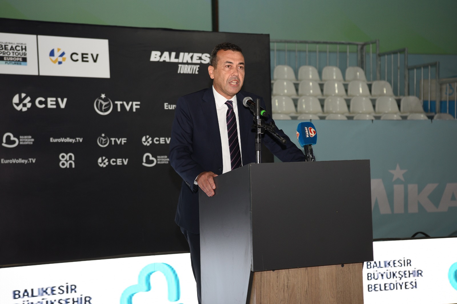 buyuksehir_ile_sporun_kalbi_balikesirde_atiyor_3 Büyükşehir ile sporun kalbi Balıkesir’de atıyor