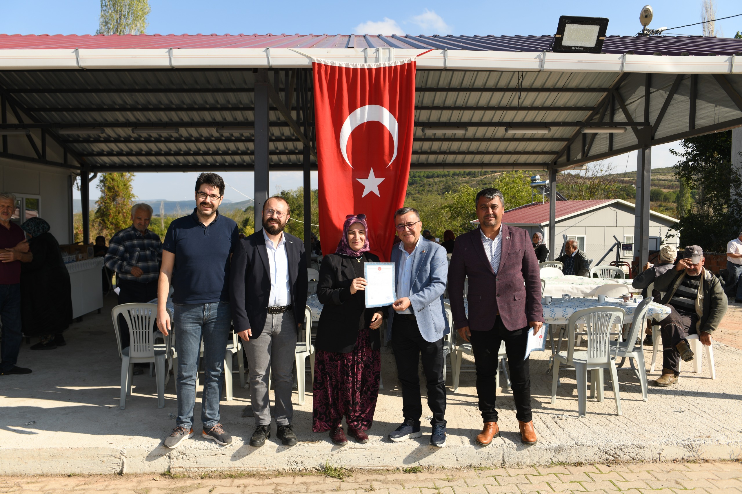 1-8 BAŞKAN ŞEHİRLİ, TAŞKÖY’DE 35 YILLIK TAPU SORUNUNU ÇÖZDÜ