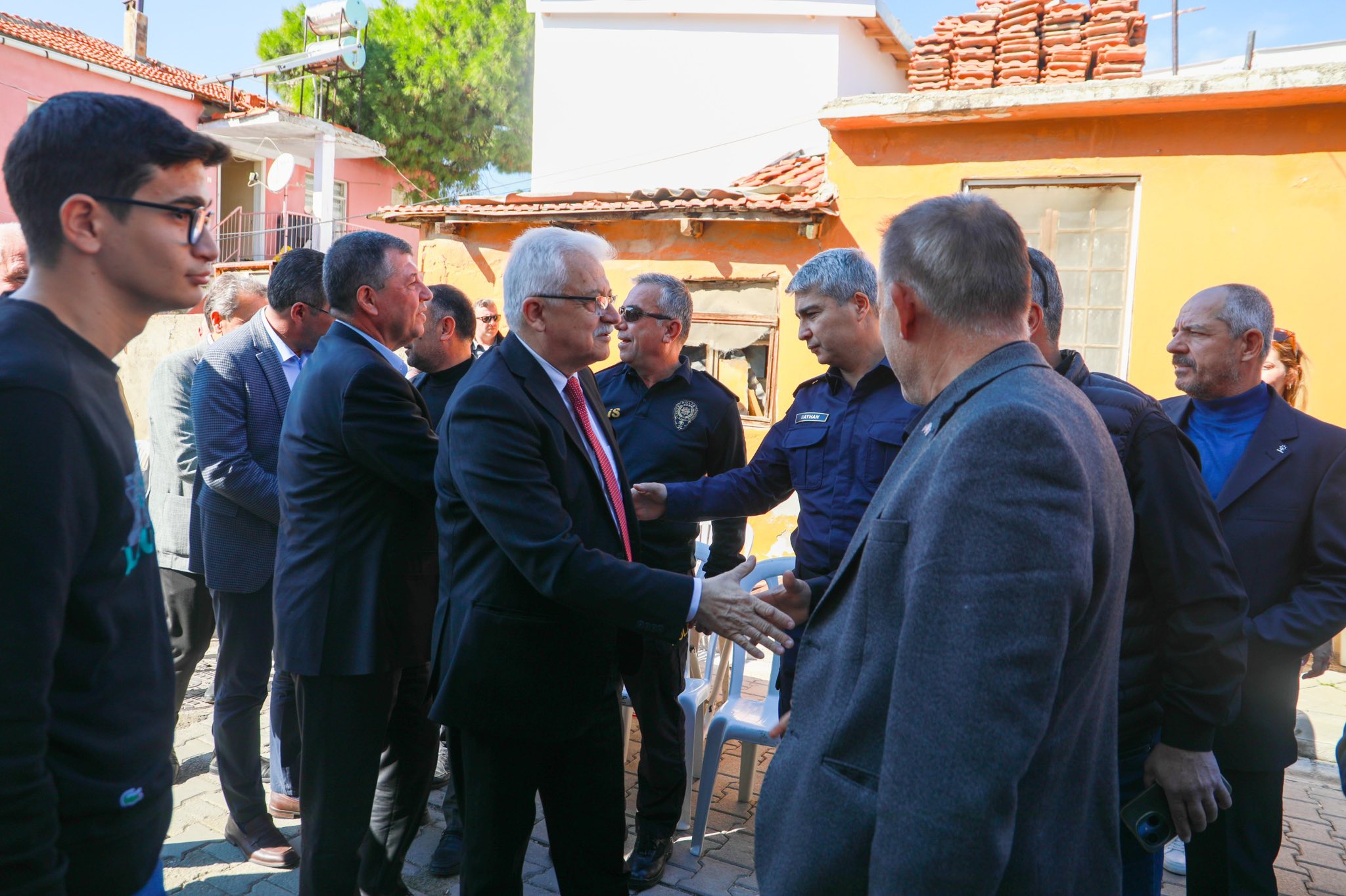 5-4 T.C. BURHANİYE MUHTARLAR DERNEĞİ AÇILDI
