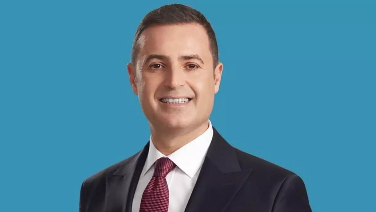 Balikesir-Buyuksehir-Belediye-Baskani-Ahmet-Akin ZEYTİN HASADI, KONSERLER, ZEYTİN VE ZEYTİNYAĞI PAZARI, SÖYLEŞİLER, PANELLER, WORSHOPLAR İLE DOPDOLU BİR FESTİVAL