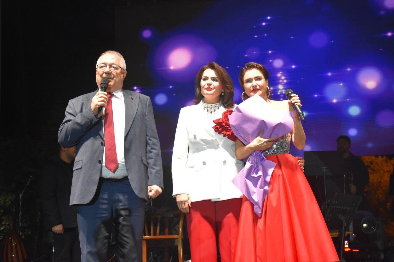 IMG_3171 Cumhuriyet’in 102. Yıldönümü Edremit’te coşkuyla kutlandı