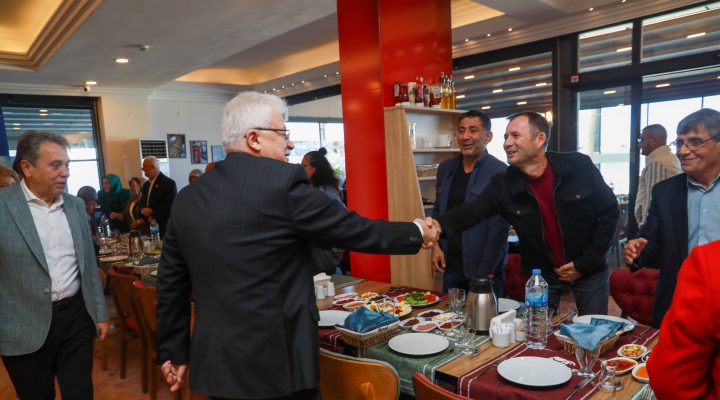 BAŞKAN DEVECİLER MUHTARLAR İLE BİR ARAYA GELDİ