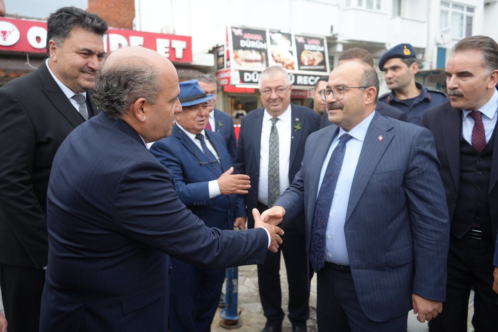 WhatsApp-Gorsel-2025-10-24-saat-23.54.37_415e0809 FESTOLİVE GÖRKEMLİ BAŞLADI