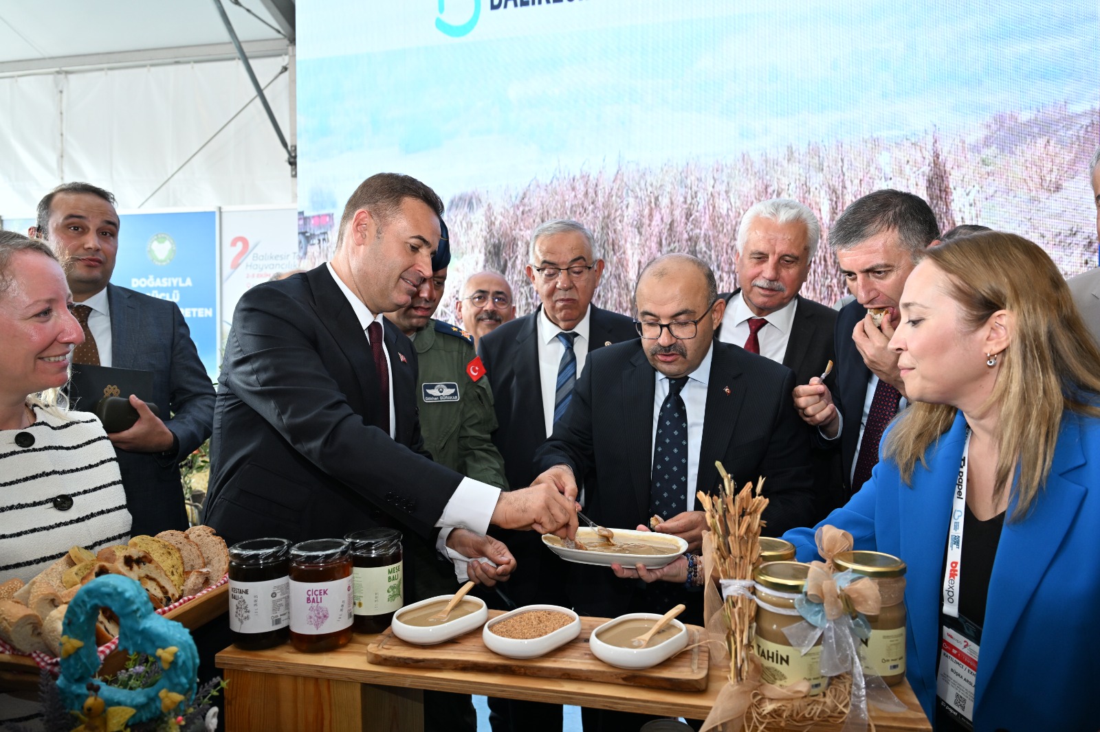 bolgenin_en_buyuk_tarim_ve_hayvancilik_fuari__kapilarini_acti_27 Bölgenin en büyük "Tarım ve Hayvancılık Fuarı"  kapılarını açtı