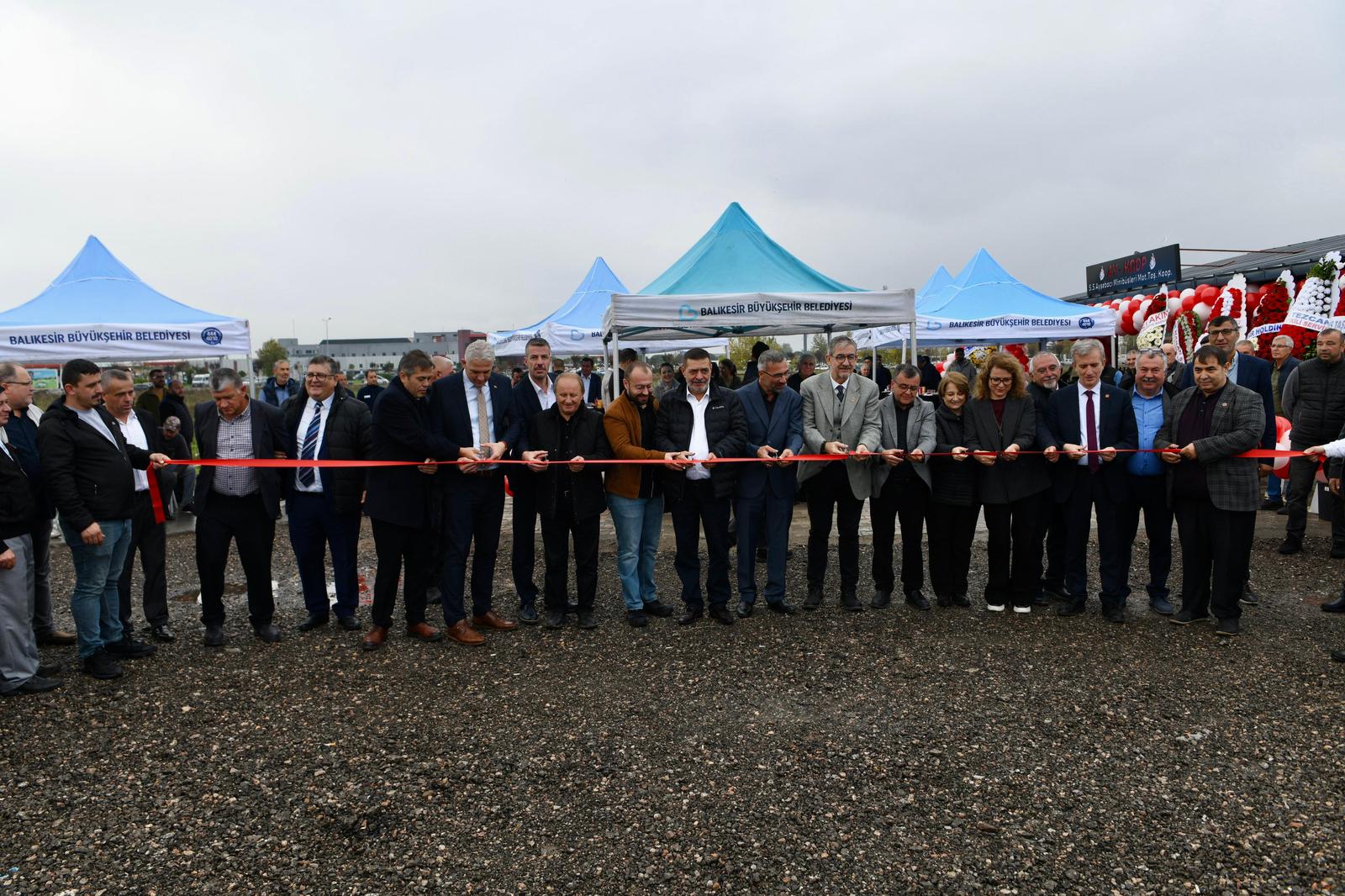 1-1-1 AYŞEBACI MİNİBÜSLERİNE MODERN TESİS