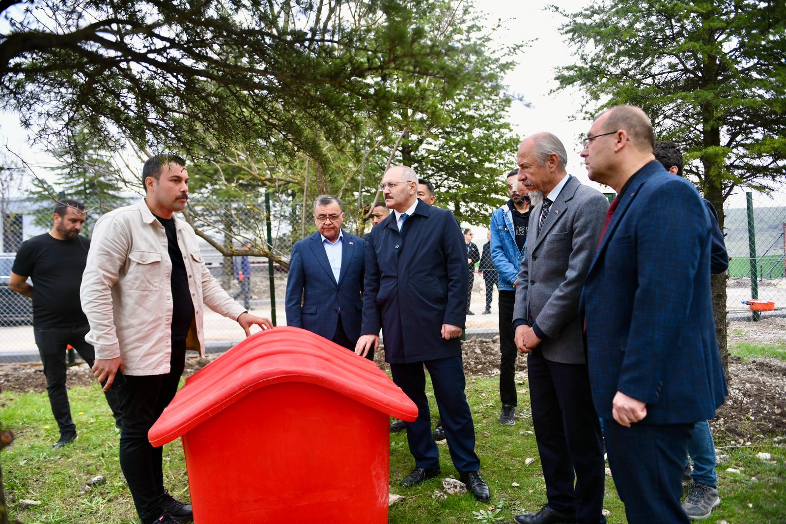 1-3 ALTIEYLÜL BELEDİYESİ’NDEN CAN DOSTLARA MODERN BARINAK MÜJDESİ