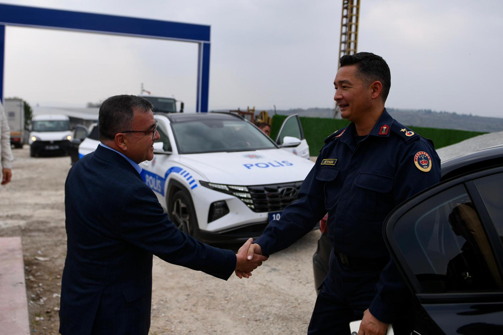 1-5 ALTIEYLÜL BELEDİYESİ’NDEN CAN DOSTLARA MODERN BARINAK MÜJDESİ