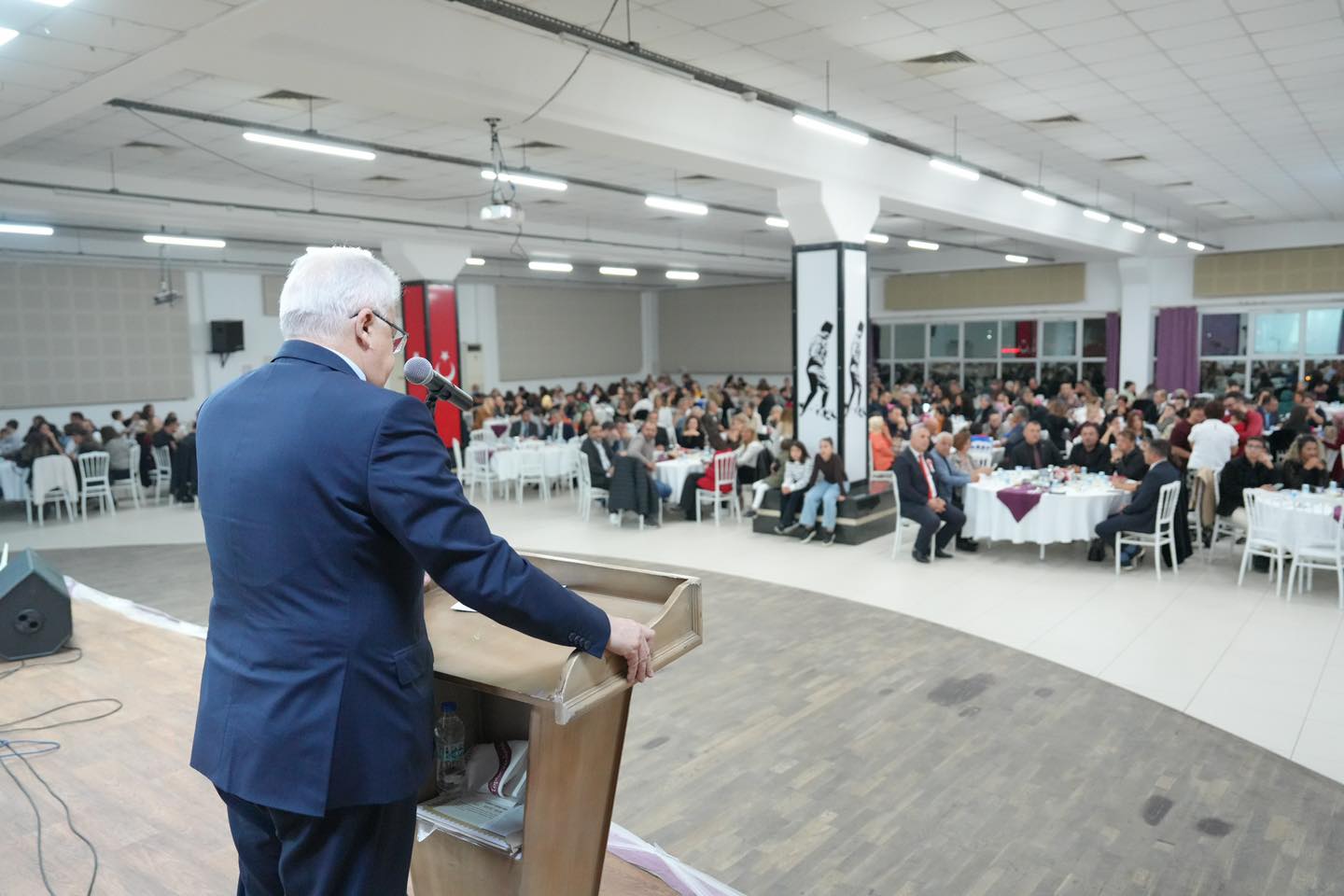 13-2 BURHANİYE BELEDİYESİ'NDEN ÖĞRETMENLER GÜNÜ YEMEĞİ