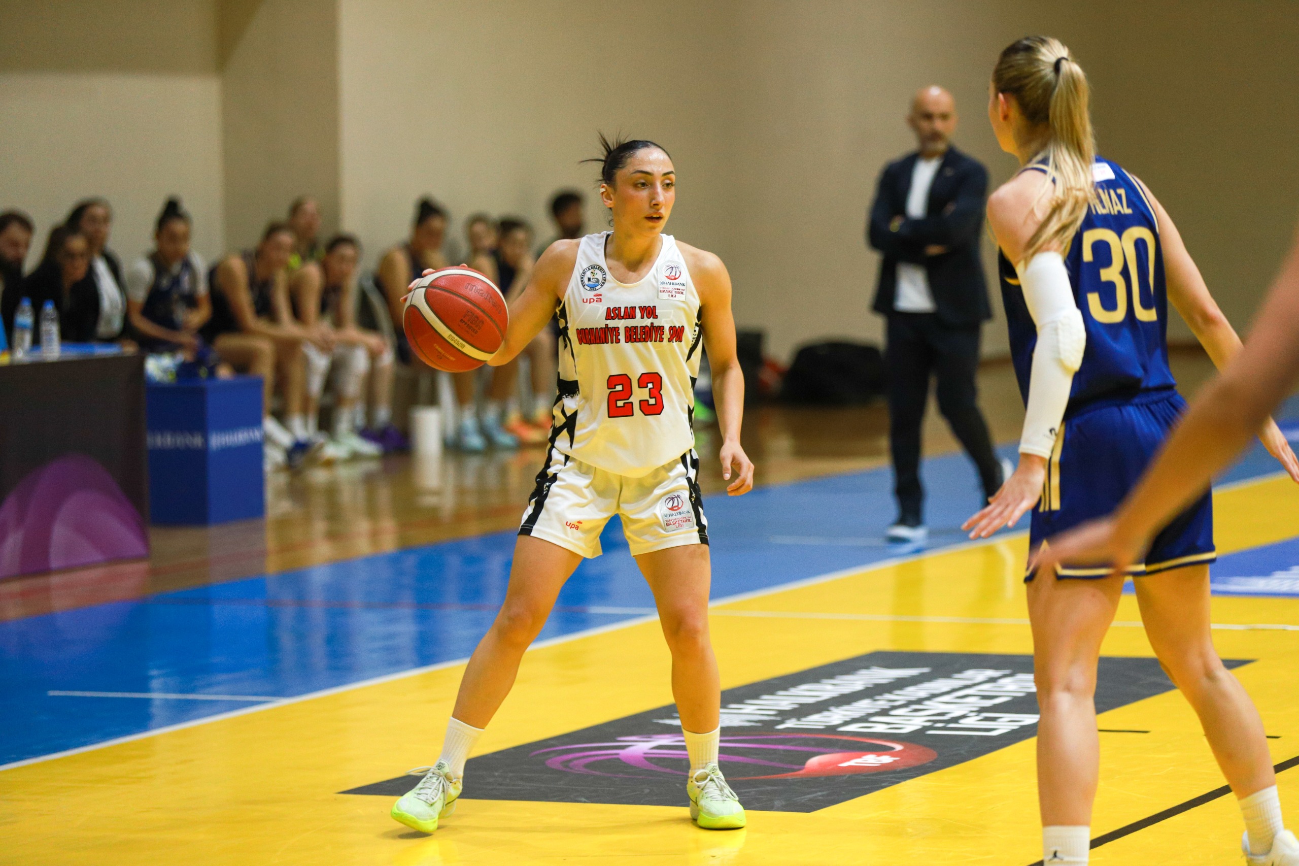 14 BURHANİYE BELEDİYESPOR PUANINI 14’E YÜKSELTTİ