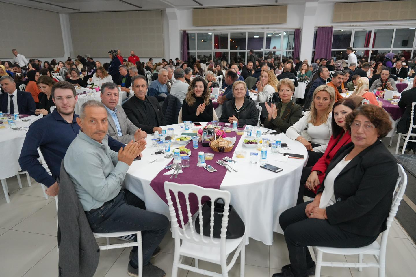 3-5 BURHANİYE BELEDİYESİ'NDEN ÖĞRETMENLER GÜNÜ YEMEĞİ