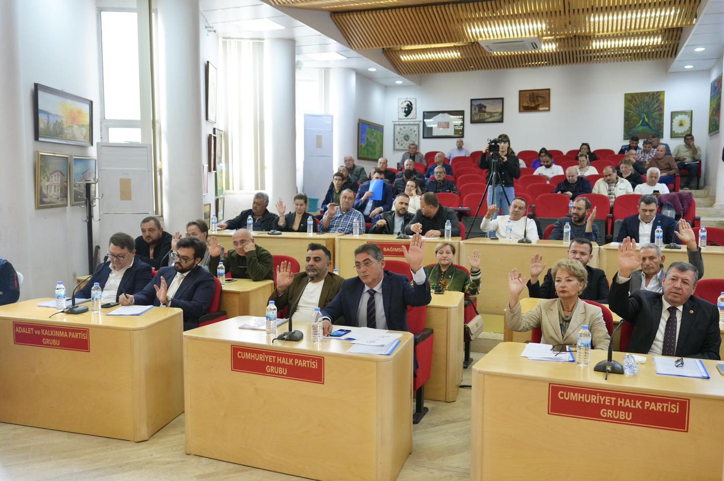 5-1 BURHANİYE BELEDİYESİ’NİN 2026 BÜTÇESİ 2 MİLYAR 400 MİLYON TL OLDU