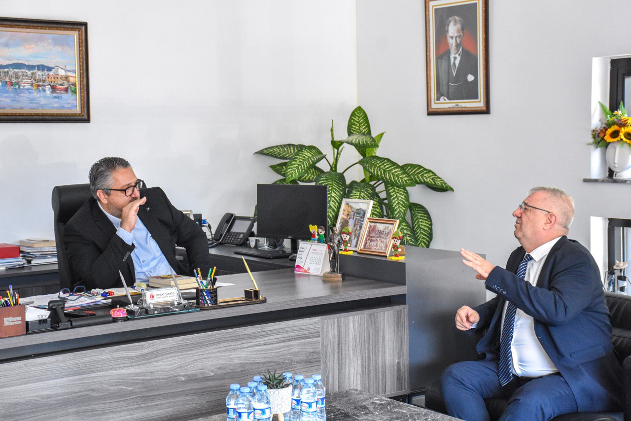 EDREMIT-HEYETI-KKTCNIN-42.-KURULUS-YILDONUMU-KUTLAMALARINA-KATILDI-13 EDREMİT HEYETİ KKTC'NİN 42. KURULUŞ YILDÖNÜMÜ KUTLAMALARINA KATILDI