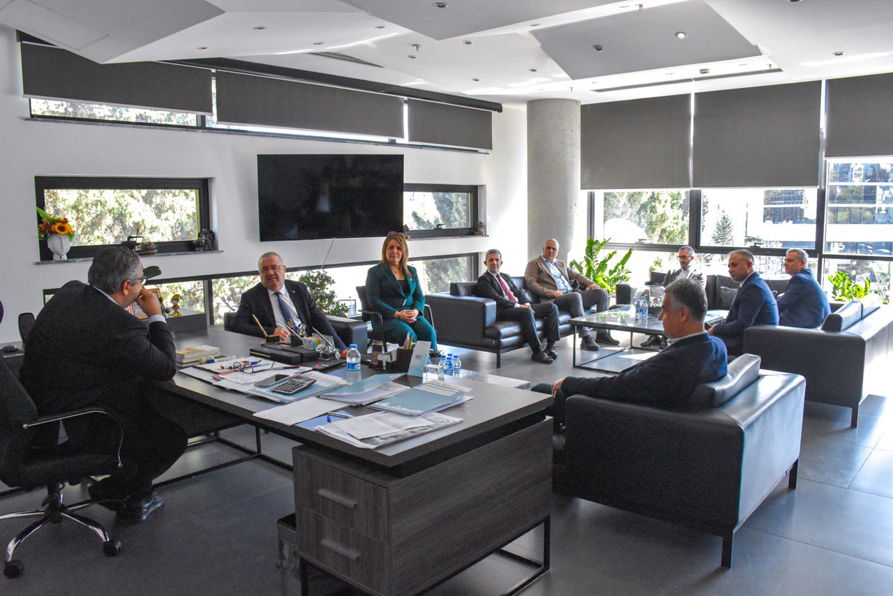 EDREMIT-HEYETI-KKTCNIN-42.-KURULUS-YILDONUMU-KUTLAMALARINA-KATILDI-14 EDREMİT HEYETİ KKTC'NİN 42. KURULUŞ YILDÖNÜMÜ KUTLAMALARINA KATILDI