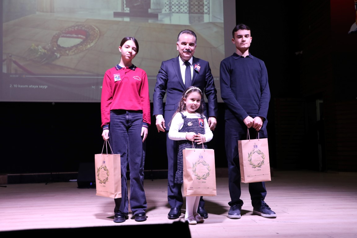 EDREMITTE-10-KASIMDA-HAYAT-DURDU-12 EDREMİT’TE 10 KASIM’DA HAYAT DURDU