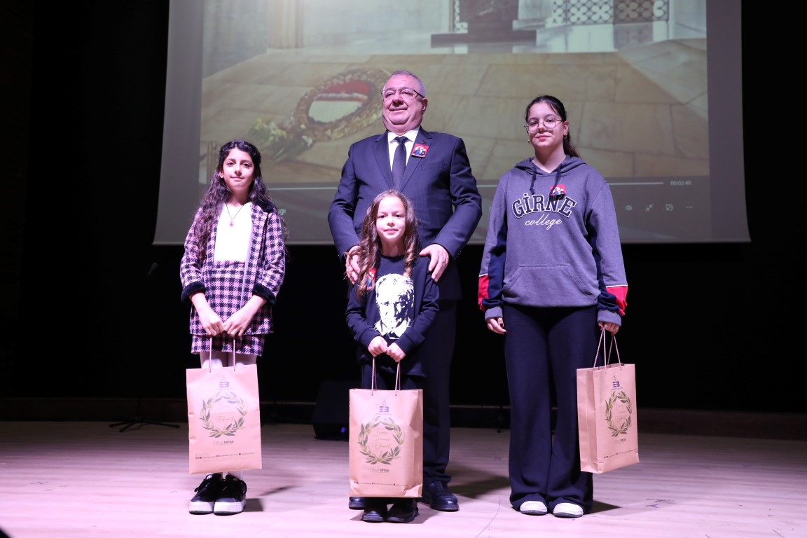 EDREMITTE-10-KASIMDA-HAYAT-DURDU-13 EDREMİT’TE 10 KASIM’DA HAYAT DURDU