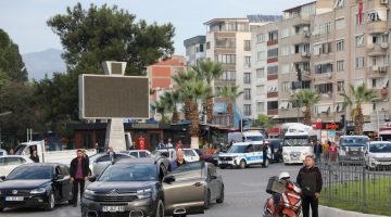 EDREMITTE-10-KASIMDA-HAYAT-DURDU-7-360x200 Anasayfa