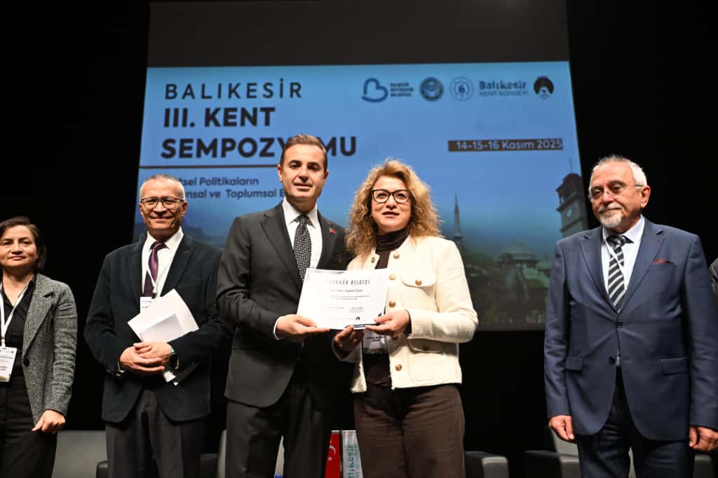 balikesir_3._kent_sempozyumu_basladi_3 Balıkesir 3. Kent Sempozyumu başladı