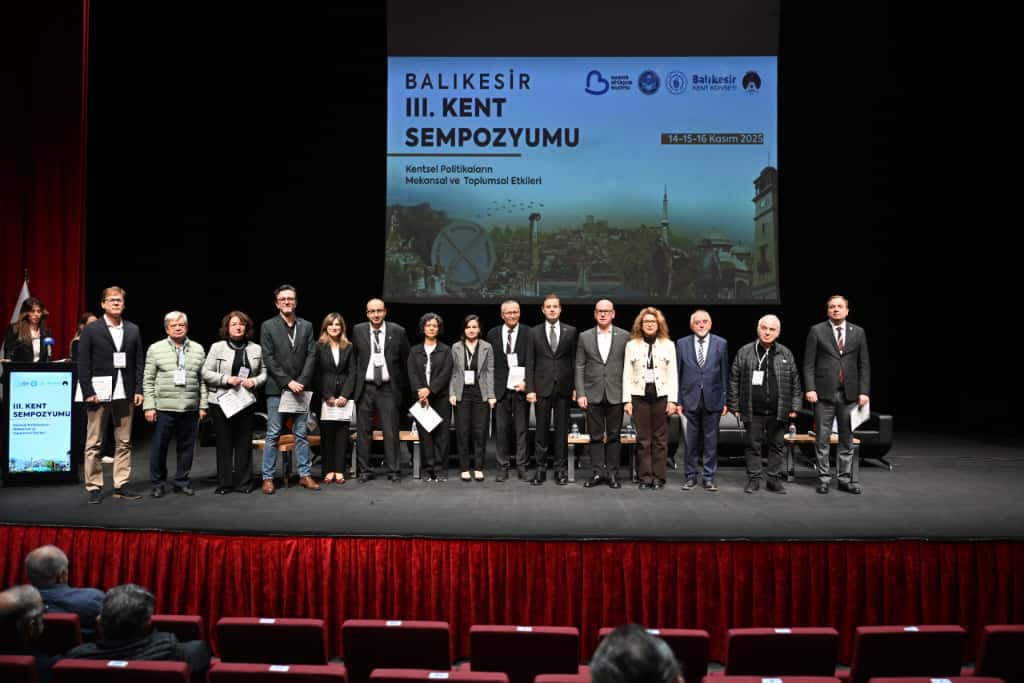 balikesir_3._kent_sempozyumu_basladi_8 Balıkesir 3. Kent Sempozyumu başladı